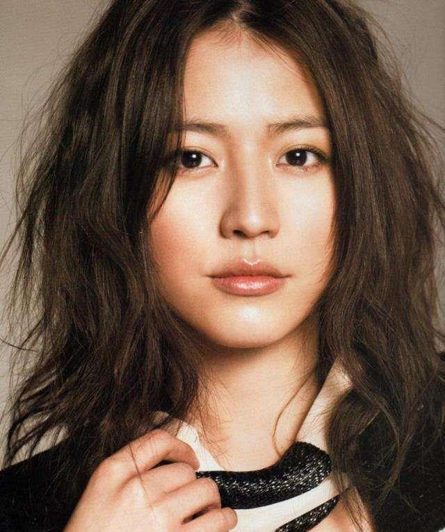 长泽雅美|长泽雅美否认与超强乐队主唱野田洋次郎恋情：那张脸我不行的！