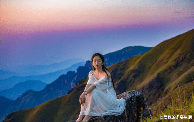 |情商高的人给领导打电话，都会注意这3个细节，难怪领导喜欢重用