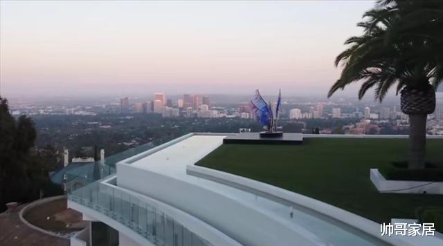 |价值35亿的豪宅！光卫生间就30个，要生多少孩子才能住的满？