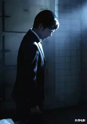 隐秘的角落|12集播完从8.8分飙上9分，这部新剧超越了《隐秘的角落》