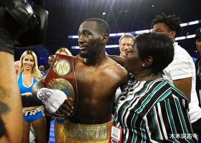 克劳福德@这位黑人拳王“口味”有多独特？独宠250斤妻子，结婚5年生5个娃