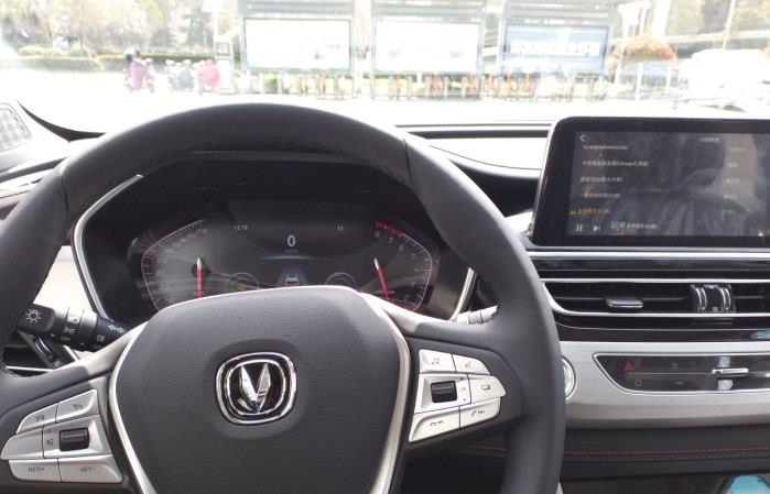 『奇瑞』10.6万喜提2020款长安cs75，开了三个月，车主说出唯一的缺点！