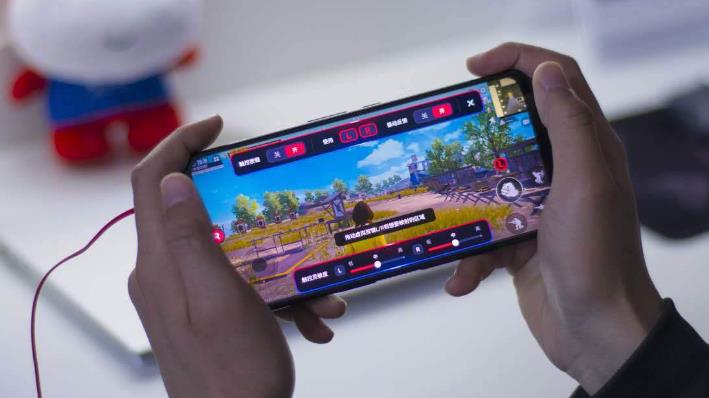 5G|5G游戏旗舰降价600元,骁龙865+55W快充,正是“捡漏”好时机