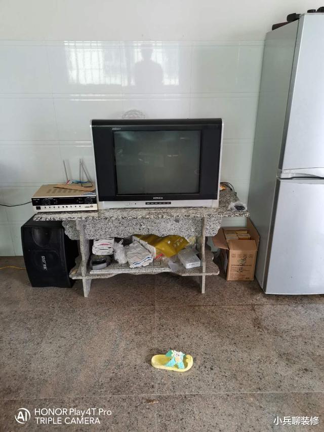 「」晒晒我的农村婚房，全屋都是石头家具，估计你们还是第一次见！