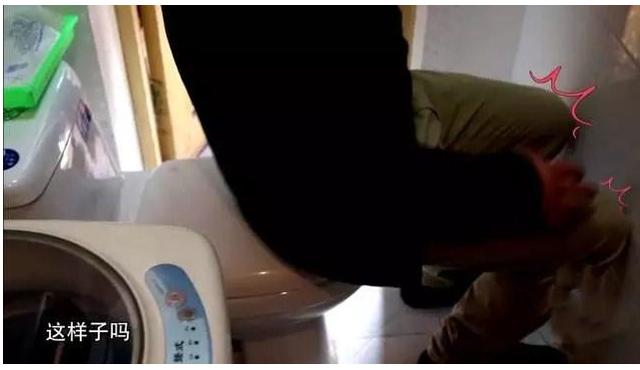 「」35岁大龄剩女啃老和父母挤28㎡，老房脏乱差，父亲被迫离家