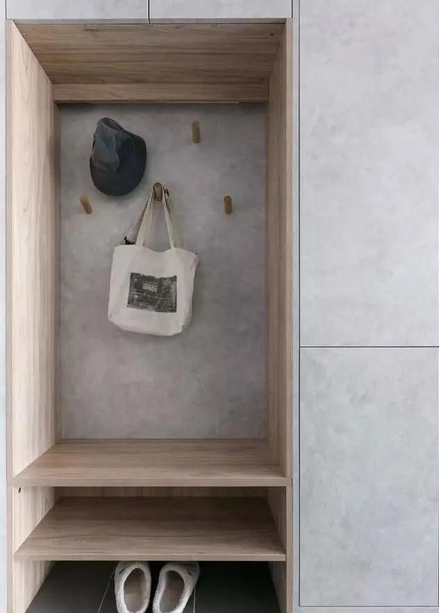 |因为穷，新房只花7万做简装，被说高冷，不过玻璃门隔断很漂亮