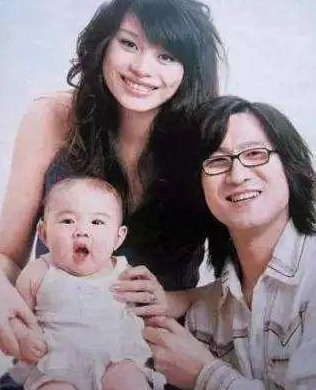 汪峰|汪峰女儿颜值被放大？15岁成熟似25岁，完全失去少女该有的纯真？