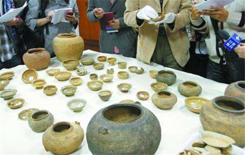 文物|他盗了200多个古墓,身价5个亿,死前吐出一秘密:已找到秦陵入口