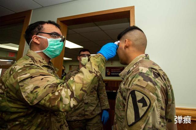 『美军』海峡局势急转直下,空警500和歼11释放新信号,美军B52做最后努力