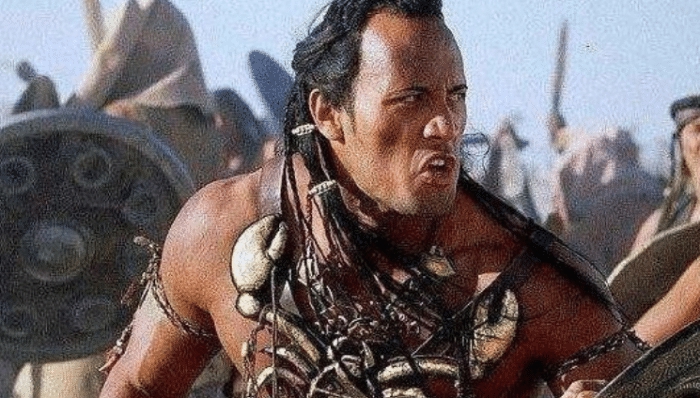 道恩·强森■明明只是小客串,却硬生生“演成主演”,网友:我都替主角尴尬!