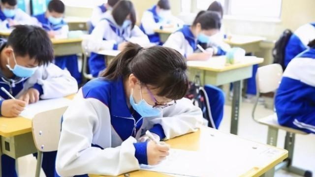 高校|大学“最惨”专业,年年进入高校专业撤销榜,家长喜欢但难就业