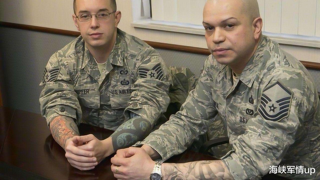 【】10万吨航母上25人确诊，最后停靠在越南，美防长：不再公布细节