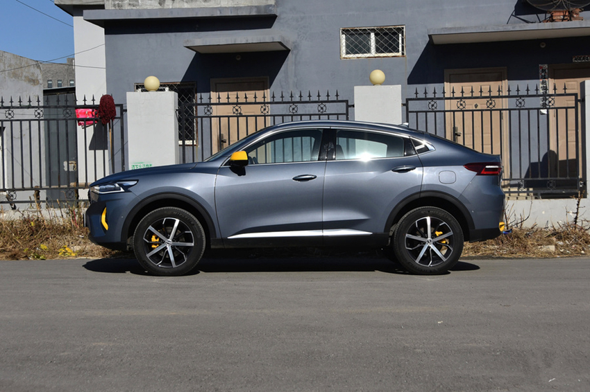 卡宴■魏建军又赢了!买不起卡宴选它,大溜背+2.0T,10万开出30万面子