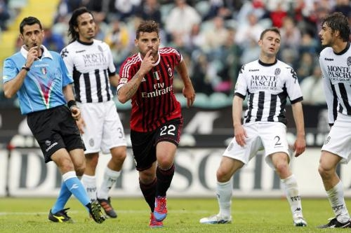 『尤文图斯』AC米兰和尤文图斯谁才是豪门?