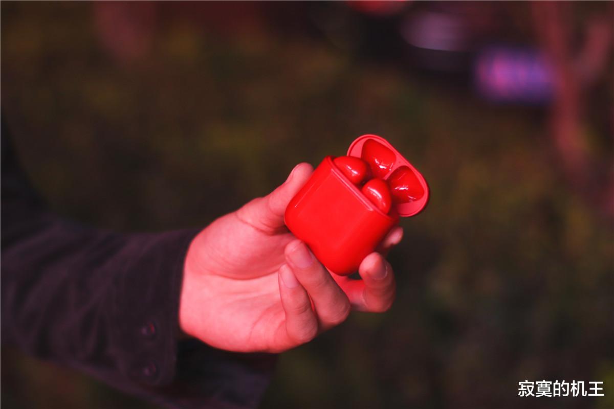 半导体|配音大师潘粤明代言，漫步者DreamPods通话降噪全新体验