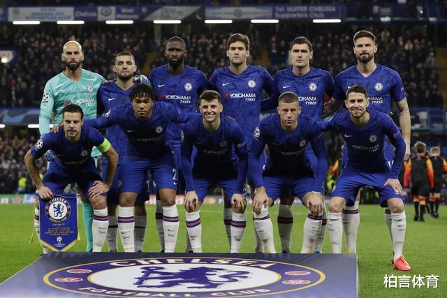 「曼联」够狠！曝英超豪门买2人后清洗11人，凑1亿抢曼联头号猎物