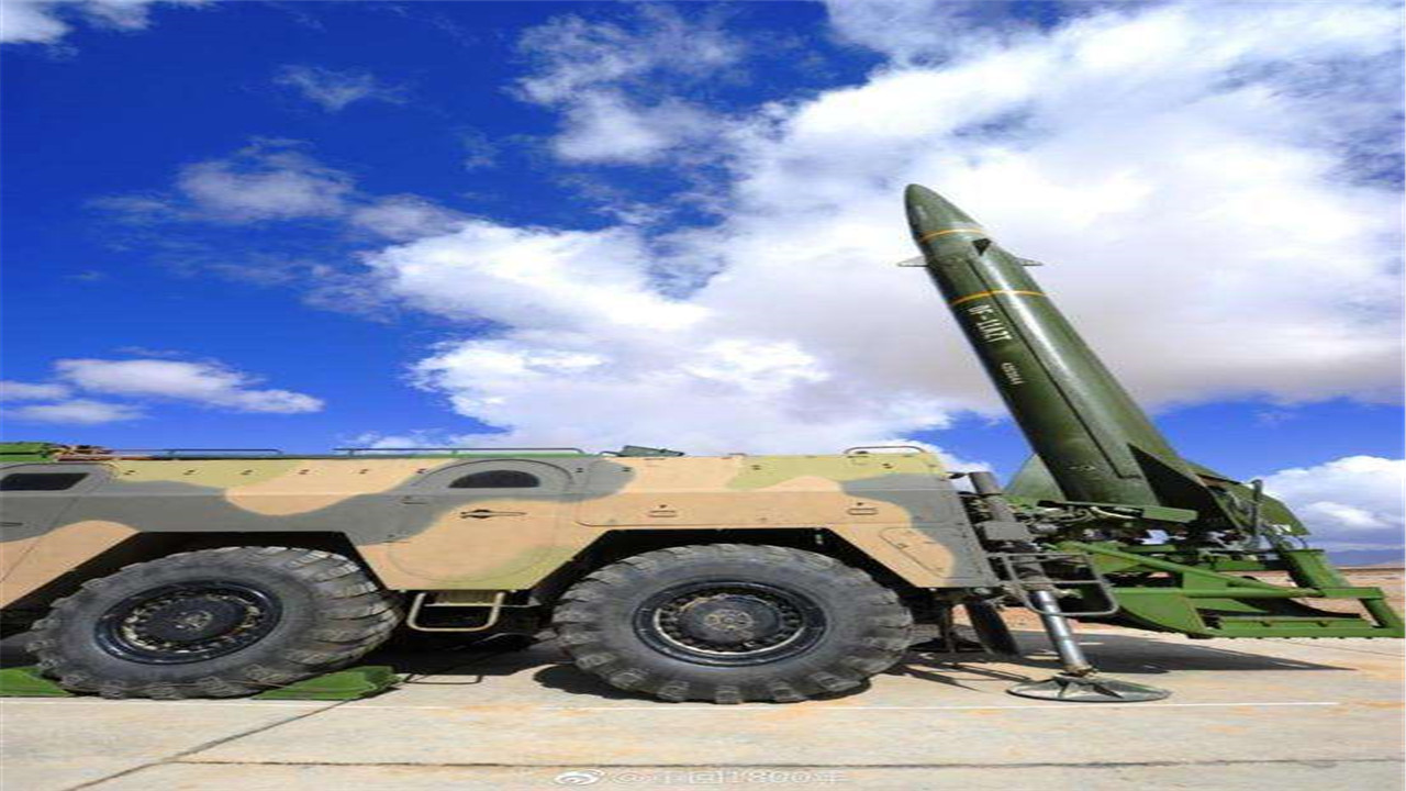 【】千里外的欧洲国家 ，无偿赠送中国三件先进武器， 助解放军进步20年！