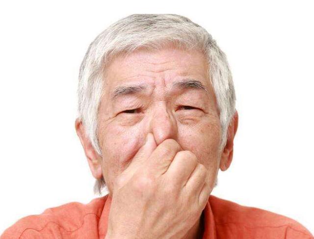 衰老|男性开始衰老时，身体会“1臭2大2小”，想要预防那得趁早