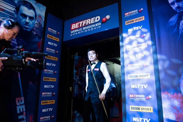 丁俊晖|一年又一年，丁俊晖第14次梦断克鲁斯堡，世界冠军何时有戏？