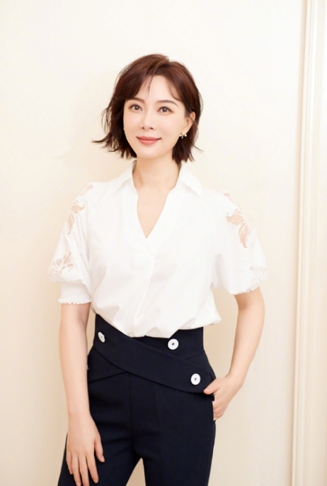 『徐艺洋』著名演员陈数二婚老公也很厉害！钢琴领域名气不输李云迪