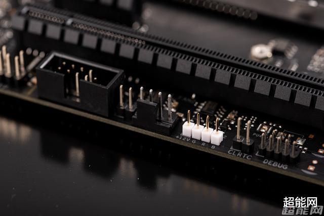 华为|ProArt Z490 CREATOR 10G主板评测：创作者的得力助手