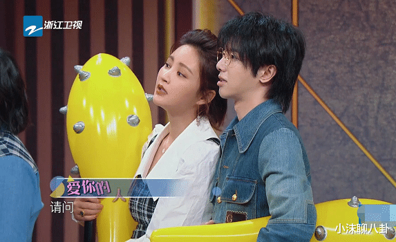 「沈涛」《王牌5》关晓彤跟华晨宇两个人当众“抬杠”，谁发现沈涛的做法？