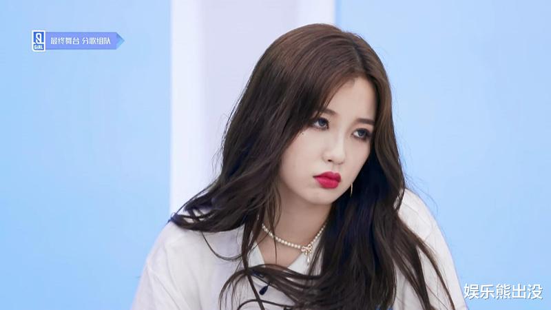 『青春有你第二季』《青春有你2》刘雨昕的长发造型有点令人失望，与期待的有所不同