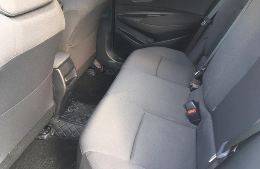 丰田卡罗拉▲提全新卡罗拉1.2T精英版，安全配置丰富，几乎是一辆完美的家用车