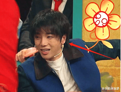 【华晨宇】华晨宇参加《王牌》还用替身？看到替身的笑容，真爱粉都没认出来