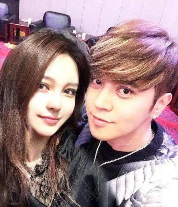 [罗志祥]田馥甄炮轰周扬青原因？曝罗志祥最爱任家萱，苦命鸳鸯遭父亲拆散