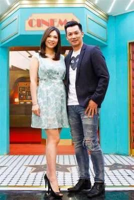 #伊正#54岁男星老来得女成宠女狂魔，小16岁妻子争宠不过委屈吐露心酸