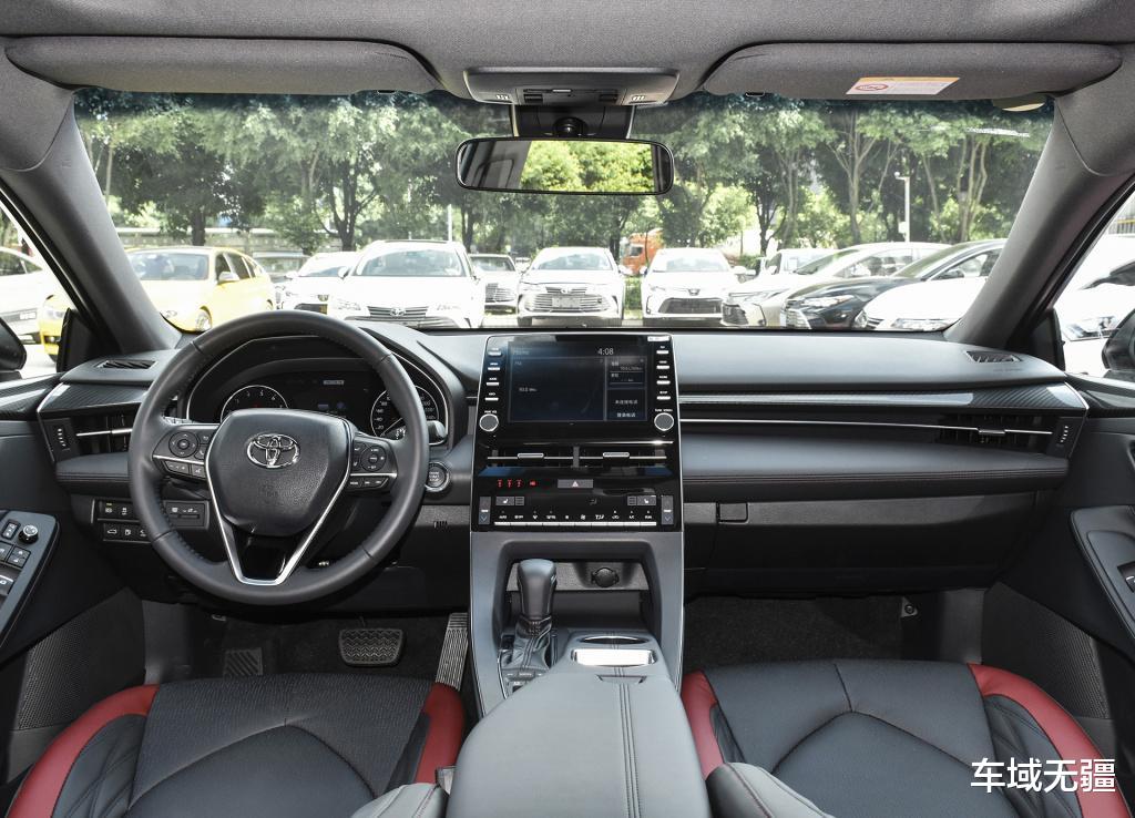 亚洲龙|B级车的定位，准C级车的身板，别克君越和丰田亚洲龙，该咋选？