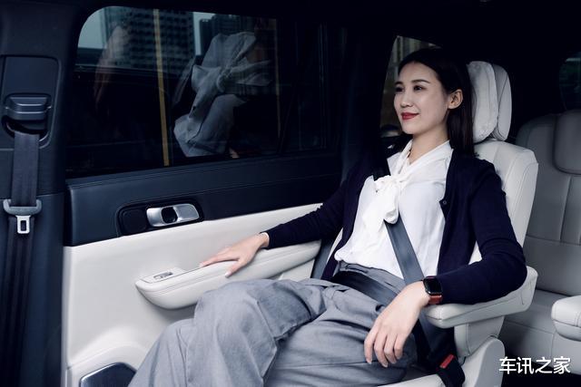 #理想one#最低调的豪车，66w的气场只卖33w，预售2小时收获4万辆订单