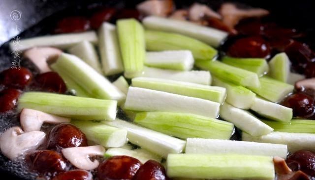 香菇|大暑临近，建议多喝此汤，清淡又营养，5块钱煮一锅，清爽过暑天