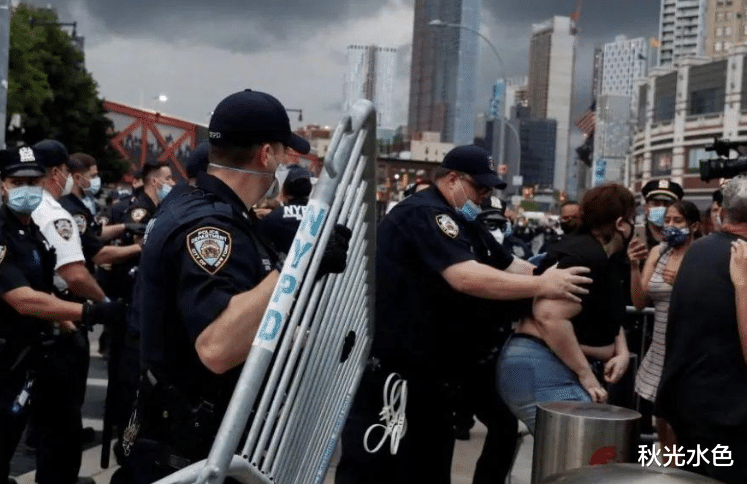 迈克·蓬佩奥■蓬佩奥再次“甩锅”中国,谎报黑人事件谋利,美媒:都没脸报道了!