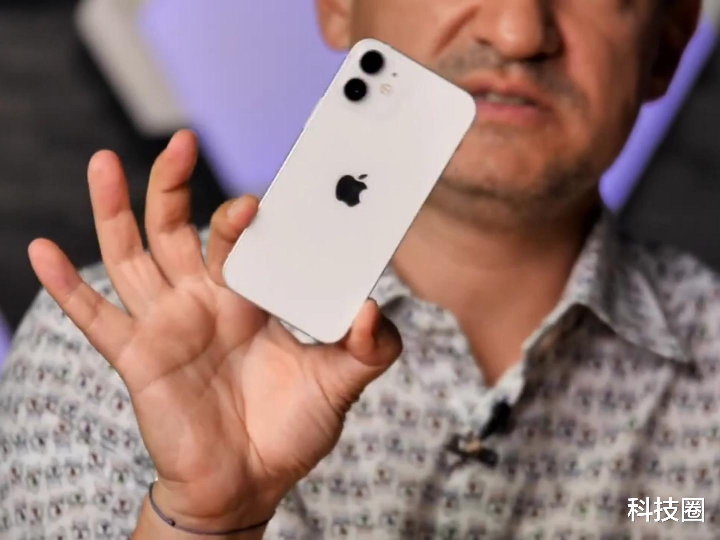 小屏|苹果果然被坑了，说好要买小屏旗舰iPhone 12 mini卖的不好