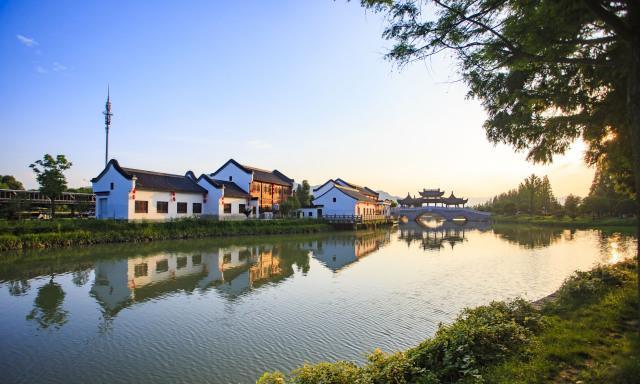 全国唯一的5A级乡村，住房有补贴生活有补助，家家住别墅