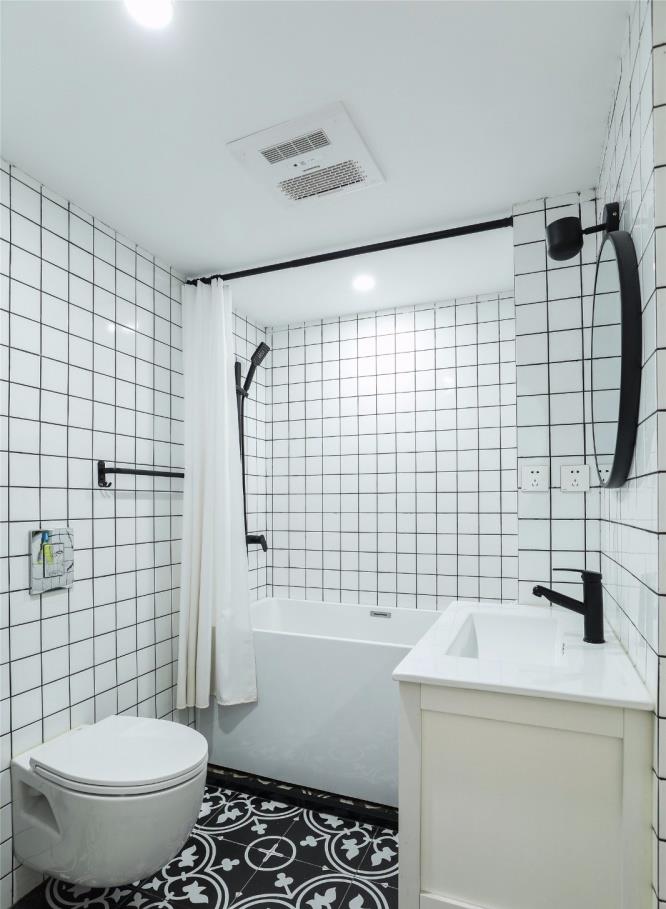 ▲夫妇俩买下42平小户型,巧用柜子代替隔墙,全屋收纳倍增,晒晒