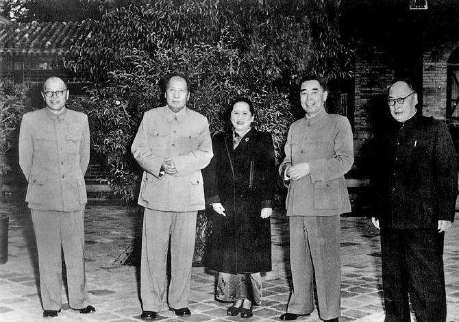 孙中山|是知己还是战友？宋庆龄嫁给孙中山的难言之隐：其实我不爱他