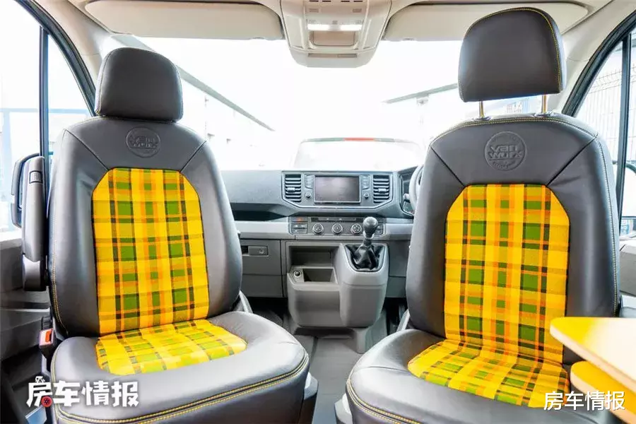 众泰|新款大众房车亮相！配2.0T发动机+独家四驱系统，既能野又能住