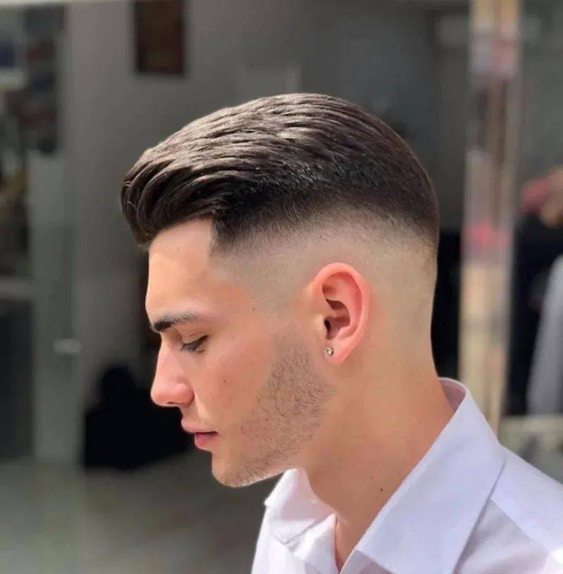 发型■去健身房发型不能乱剪！让网友告诉你“寸头、飞机头”哪个比较受欢迎！？