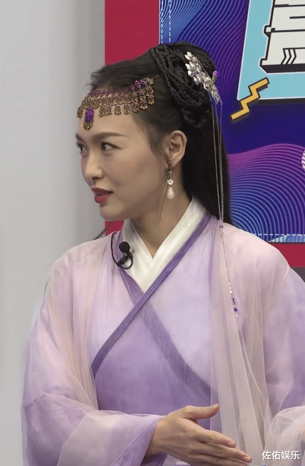 唐艺昕|唐艺昕产后复出综艺首秀，身着古装仙气飘飘，依旧少女感十足