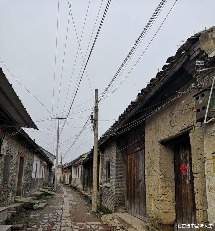 #寿县#淮南正在消失的老街，曾是寿县四大古镇之一，十字老街古韵浓郁