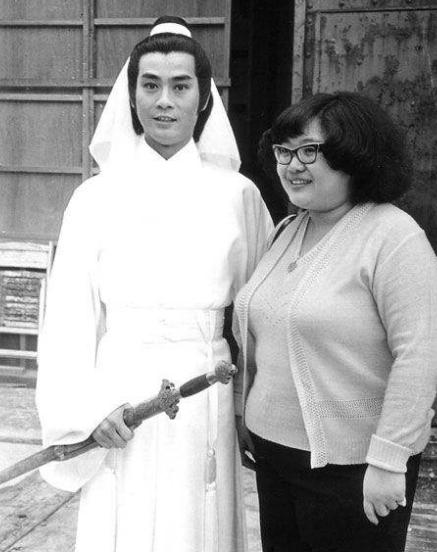 沈殿霞|“肥姐”沈殿霞逝世12年后，郑少秋公开离婚真相，戴假发40年只为她摘过