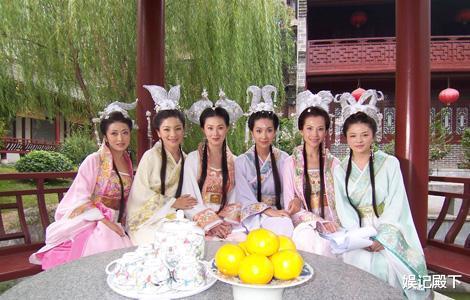 天仙配|现在再看天仙配，七个仙女扮演者有六个超大牌明星，当时咋没发现