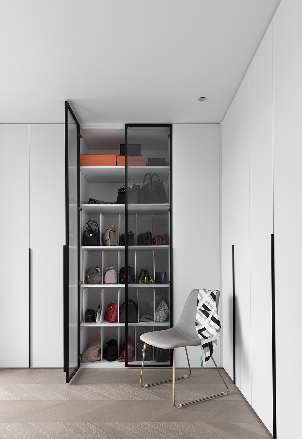 『』极简+黑白灰，最纯粹的设计格调！