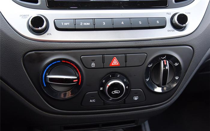 【轿车】年轻人想要的合资轿车,价格便宜很漂亮,1.4L动力好开又省油