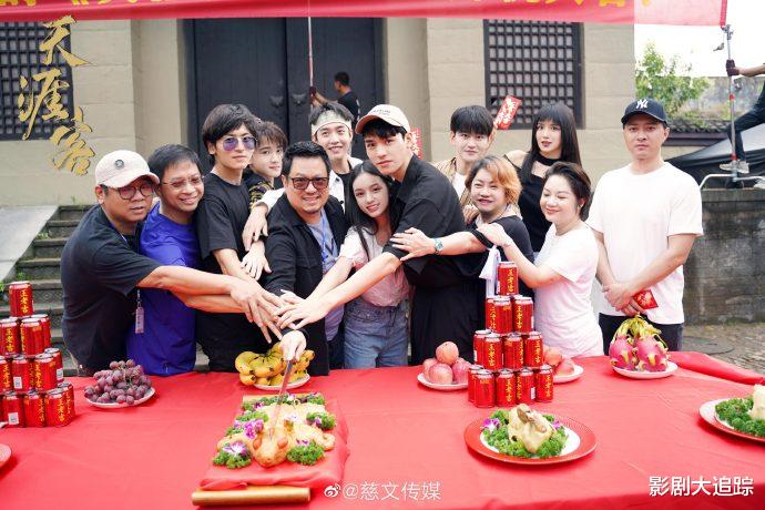 「耽美」《冰雨火》后又一耽美剧开机，双男主曝光后，粉丝：确定没搞反？