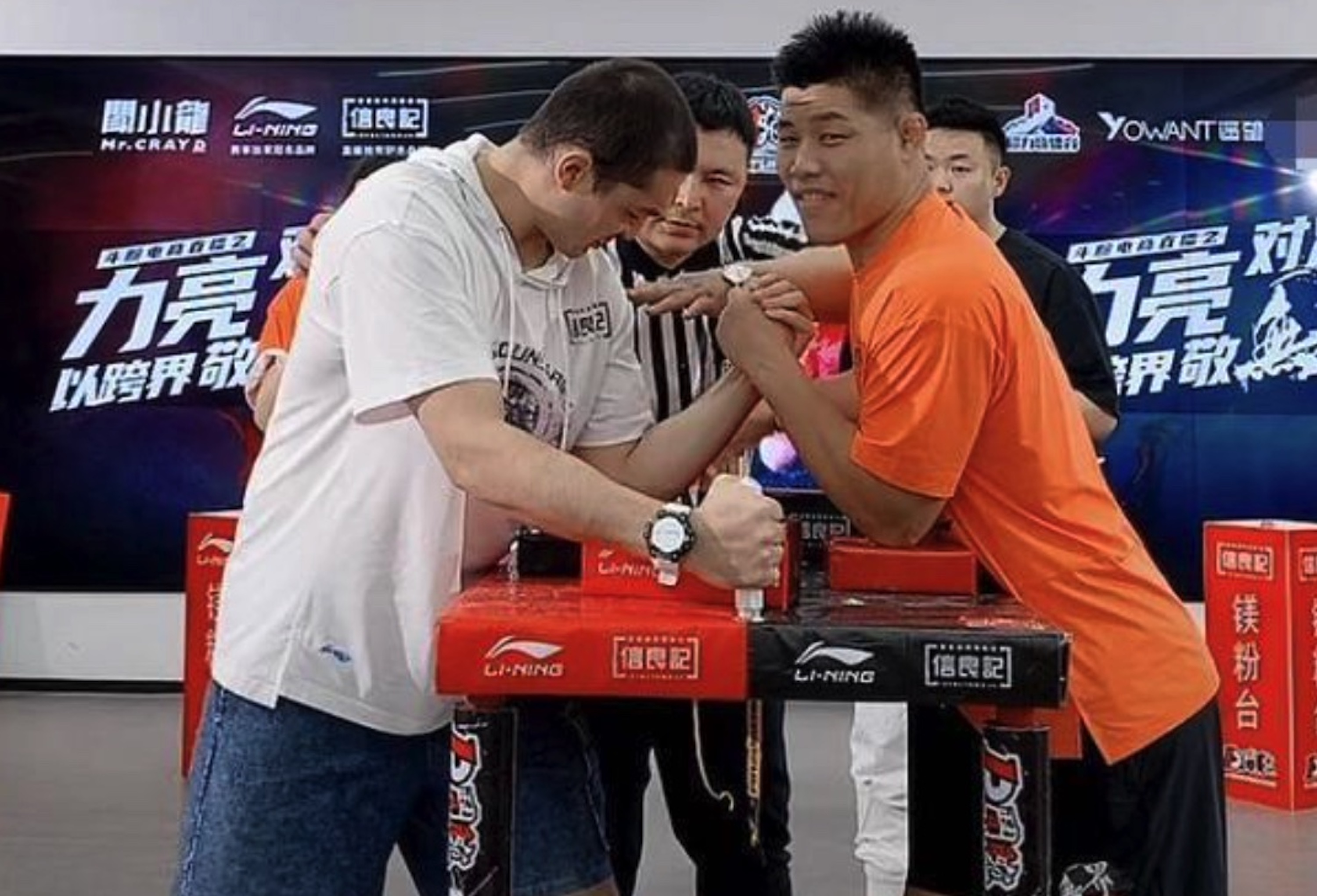 #李景亮#西热妻子姓名很奇怪，李景亮妻子副业被公开，两人工资差距大！