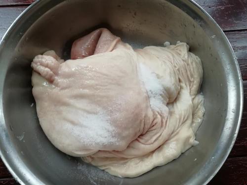 猪肚■猪身上最珍贵的一块肉,夏天要多吃,比牛羊肉还滋补!